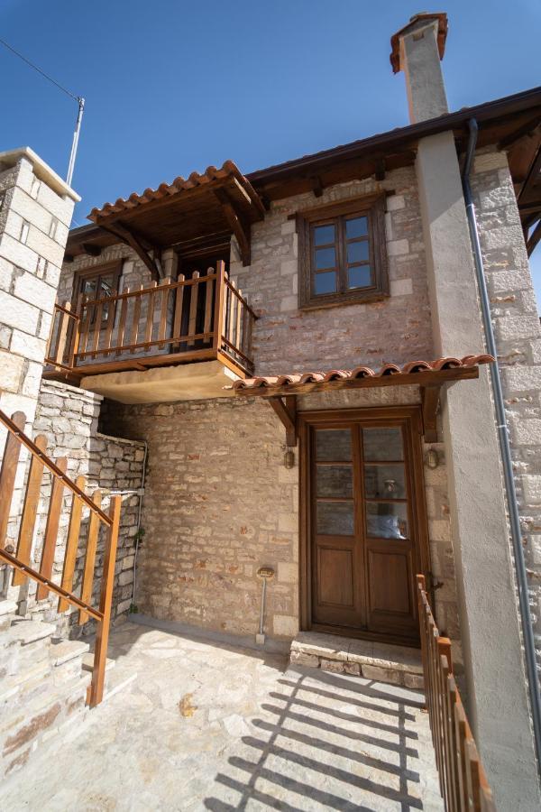 Villa Korfes-Κορφές Τριώροφη Βίλα Για Οικογένειες Και Παρέες Karpenísion Extérieur photo
