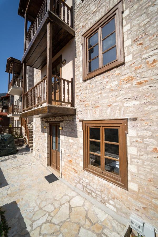 Villa Korfes-Κορφές Τριώροφη Βίλα Για Οικογένειες Και Παρέες Karpenísion Extérieur photo